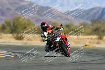 media/Jan-09-2022-SoCal Trackdays (Sun) [[2b1fec8404]]/Turn 14 (10am)/